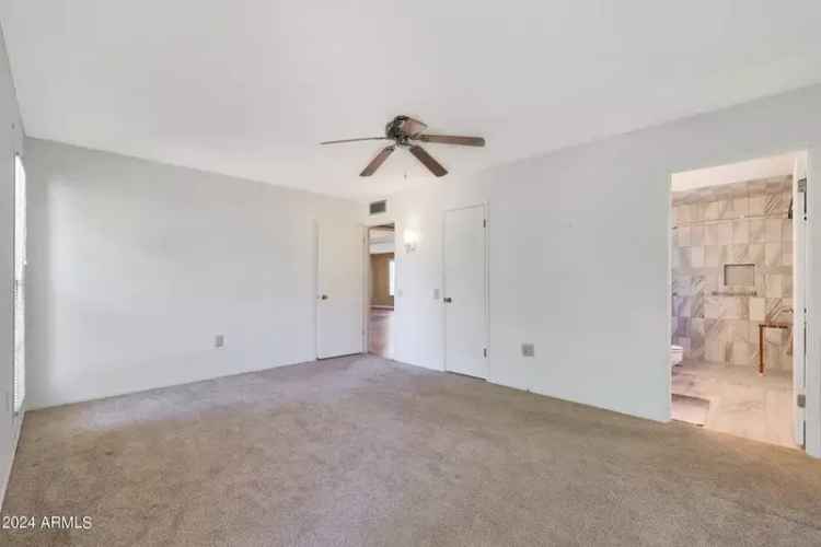 Single-family house For Sale in 18423, North 95th Avenue, Sun City, Arizona