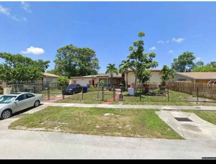 Single-family house For Sale in Fort Lauderdale, Florida