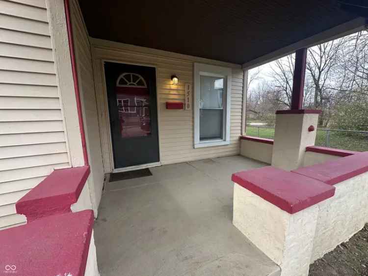 Single-family house For Sale in 1510, Spruce Street, Indianapolis, Indiana