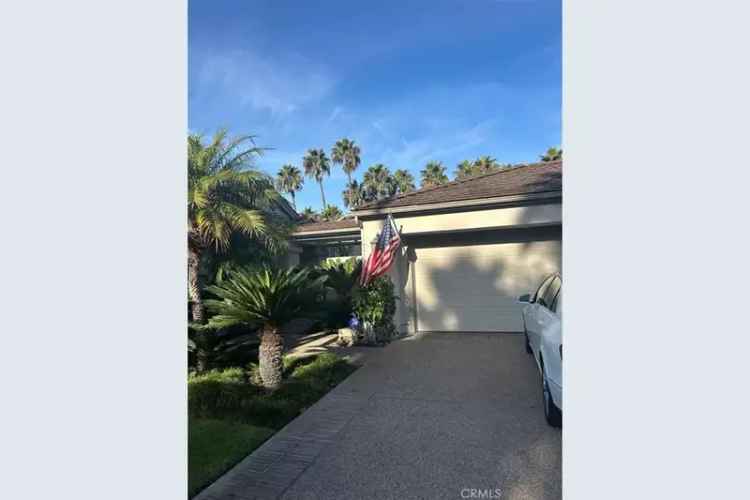 Condo For Sale in 13,15,17,19, Sea Cove Lane, Newport Beach, California