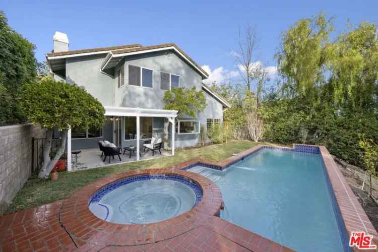 Single-family house For Sale in 23232, West Vail Drive, Los Angeles, California