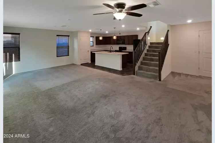 Single-family house For Sale in 16259, West La Ventilla Way, Goodyear, Arizona