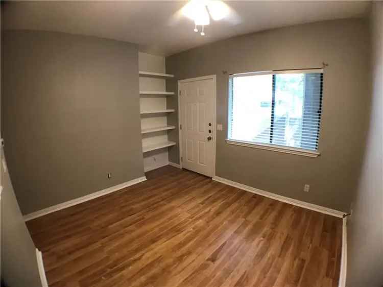 Condo For Rent in Texas