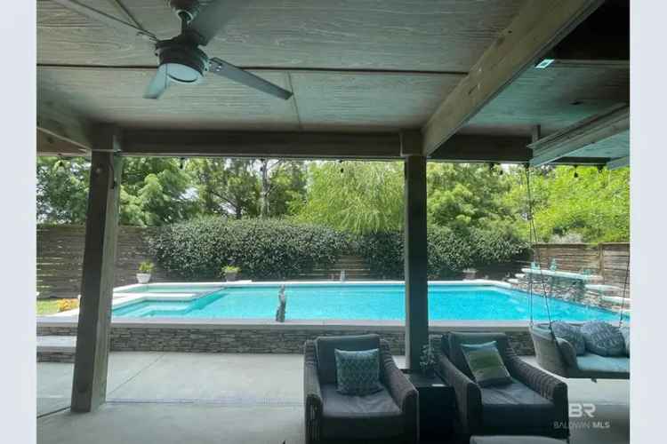 Single-family house For Sale in Gulf Shores, Alabama