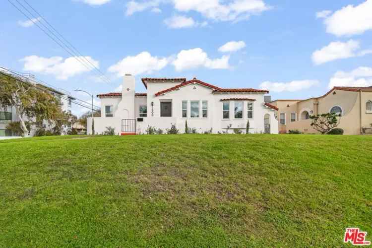 Single-family house For Sale in 1500, South Point View Street, Los Angeles, California