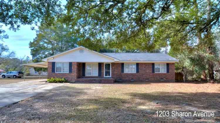 Single-family house For Sale in Albany, Georgia