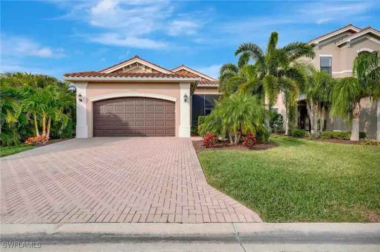 Single-family house For Sale in 10020, Windy Pointe Court, Fort Myers, Florida