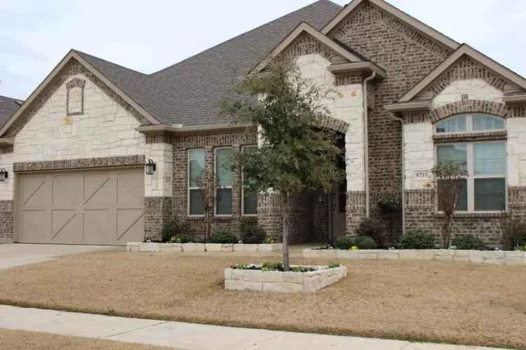 Single-family house For Sale in Denton, Texas