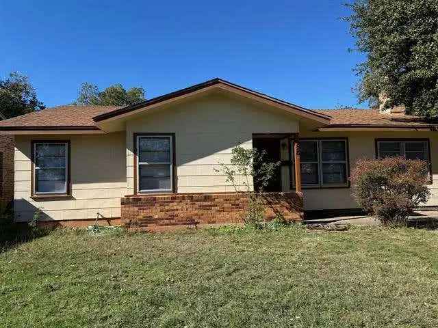 Single-family house For Sale in 928, Forrest Avenue, Abilene, Texas