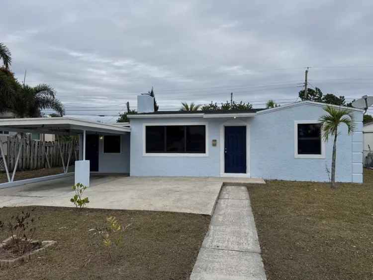 Single-family house For Sale in 713, Aspen Road, Florida