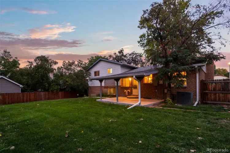 Single-family house For Sale in Westminster, Colorado