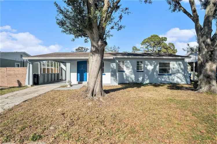 Single-family house For Sale in 6342, South Lansdale Circle, Tampa, Florida