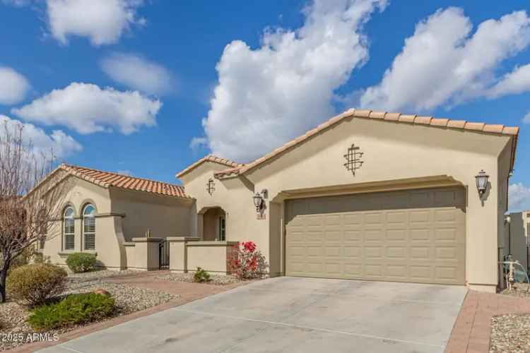 Single-family house For Sale in 18114, West Desert Sage Drive, Goodyear, Arizona