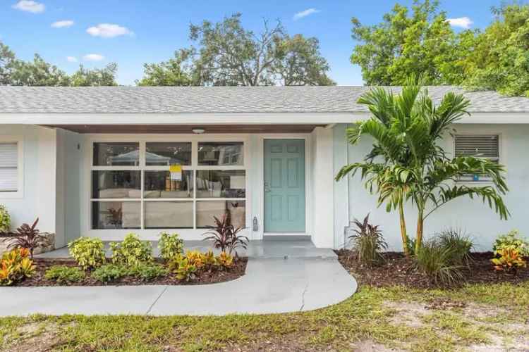 Single-family house For Sale in 2370, Bahia Vista Street, Sarasota, Florida