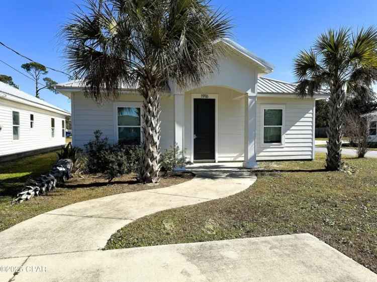 Single-family house For Sale in 1916, Danford Avenue, Panama City, Florida