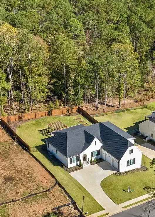 Single-family house For Sale in Auburn, Alabama