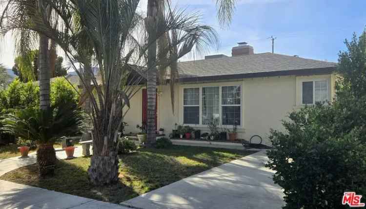 Single-family house For Sale in Burbank, California