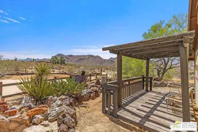 Single-family house For Sale in Joshua Tree, California