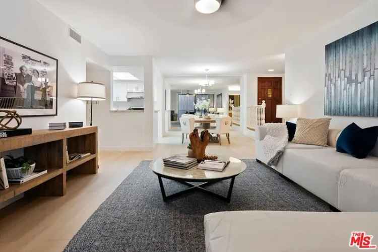 Condo For Sale in Los Angeles, California