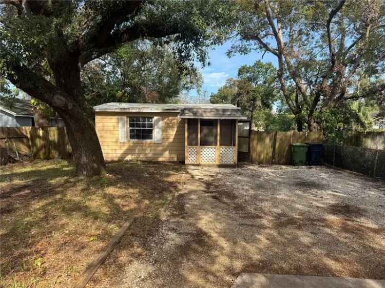 Single-family house For Sale in 2008, East Annie Street, Tampa, Florida