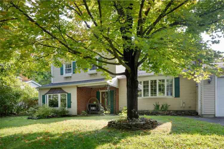 Single-family house For Sale in 38, Knollwood Drive, Torrington, Connecticut