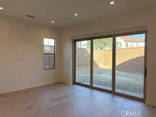 Condo For Sale in Irvine, California