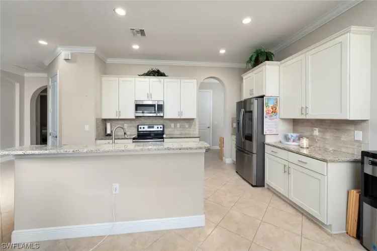 Single-family house For Sale in Fort Myers, Florida