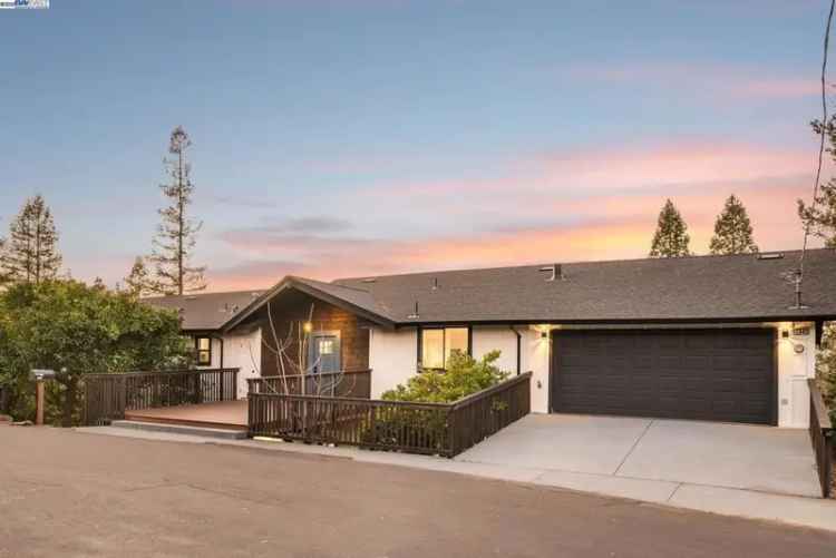 Single-family house For Sale in 1643, Arbutus Drive, Walnut Creek, California