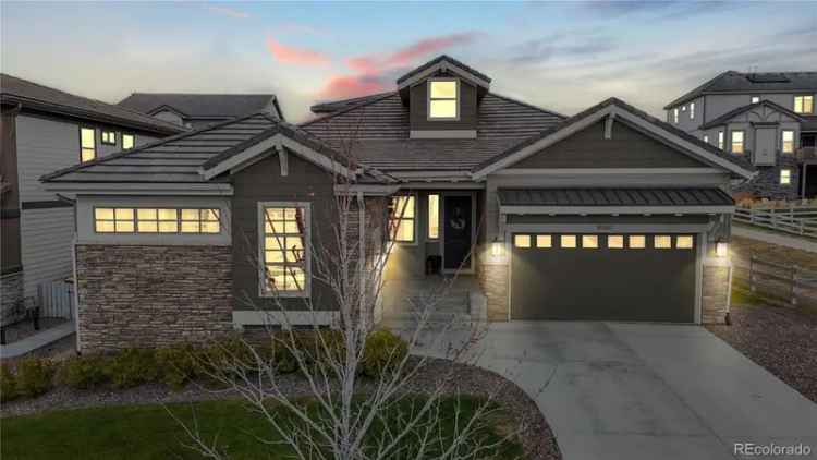 Single-family house For Sale in 16360, Graham Peak Way, Broomfield, Colorado