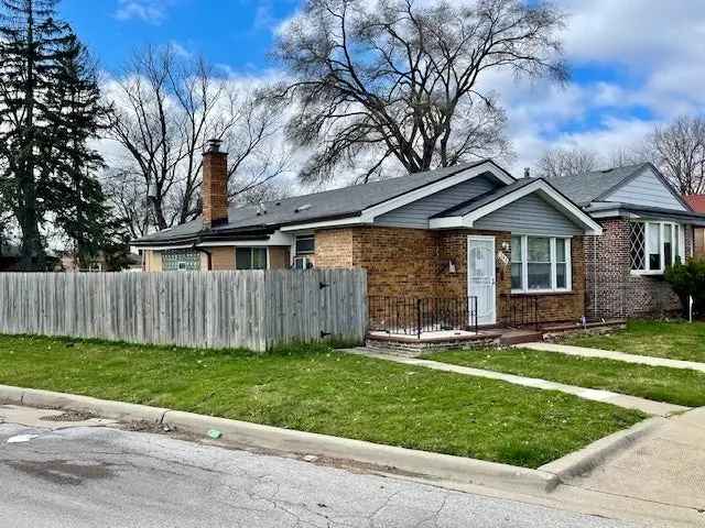 Single-family house For Sale in 545, West 125th Place, Chicago, Illinois