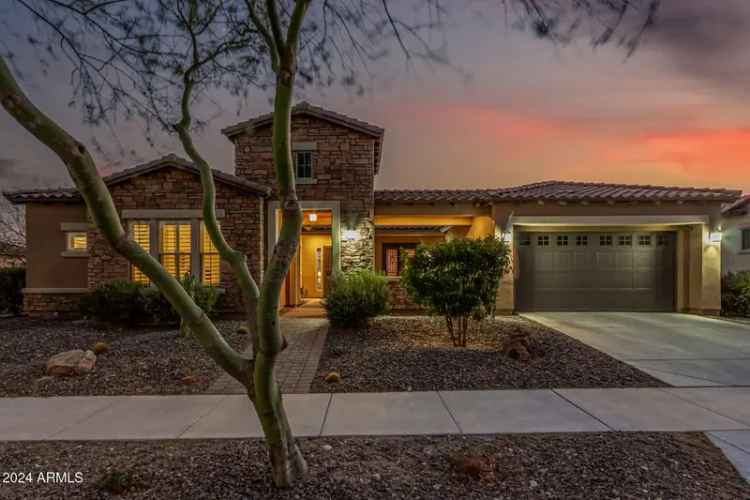 Single-family house For Sale in 20945, West Hillcrest Boulevard, Buckeye, Arizona