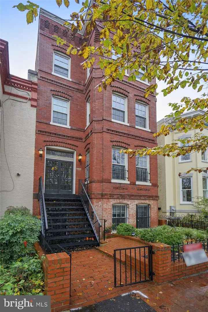 Multi-family house For Sale in 651, Constitution Avenue Northeast, Washington, District of Columbia