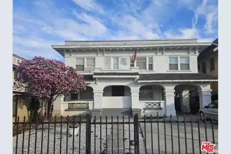 Single-family house For Sale in 1424, Crenshaw Boulevard, Los Angeles, California