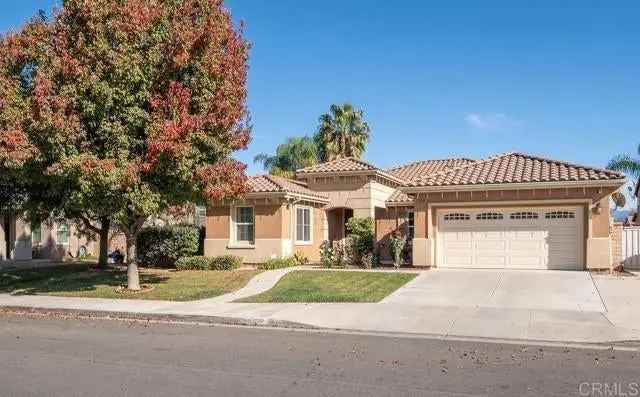 Single-family house For Sale in Hemet, California