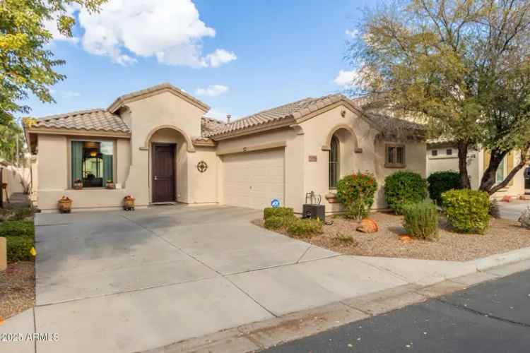 Single-family house For Sale in 21056, East Avenida del Valle, Queen Creek, Arizona