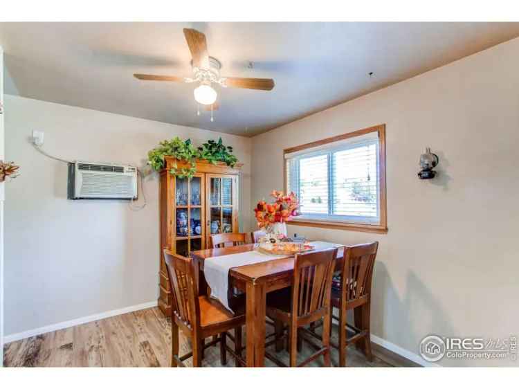 Single-family house For Sale in Thornton, Colorado