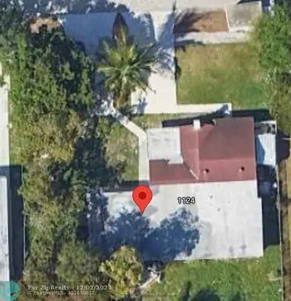 Multi-family house For Sale in 1124, Northwest 100th Terrace, Hialeah, Florida