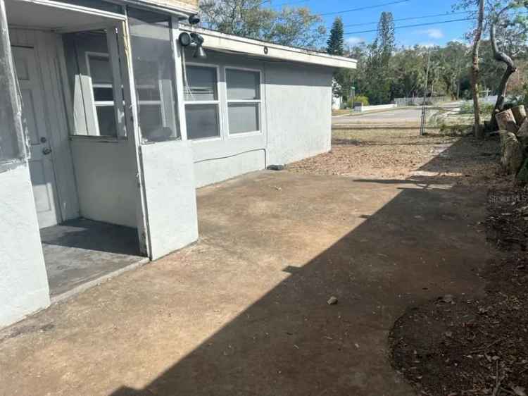 Single-family house For Sale in 1386, 19th Street, Sarasota, Florida