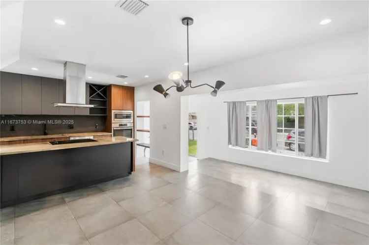 Single-family house For Sale in 1610, Northwest 53rd Street, Miami, Florida