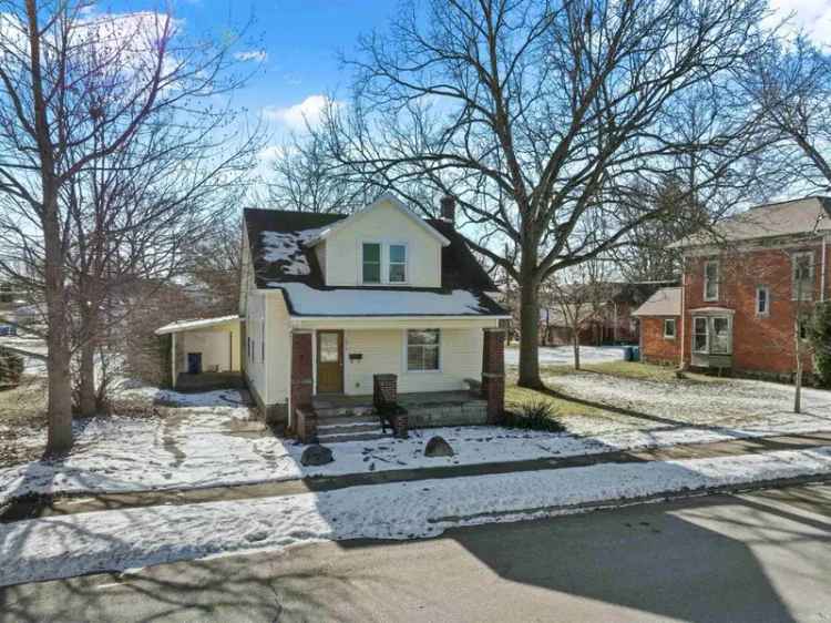 Single-family house For Sale in 1016, Bell Avenue, New Haven, Indiana