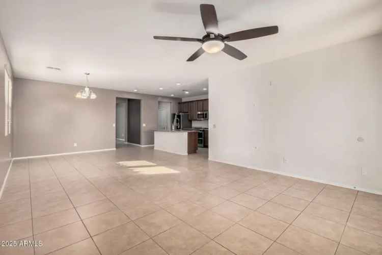 Single-family house For Sale in 3667, South 185th Drive, Goodyear, Arizona