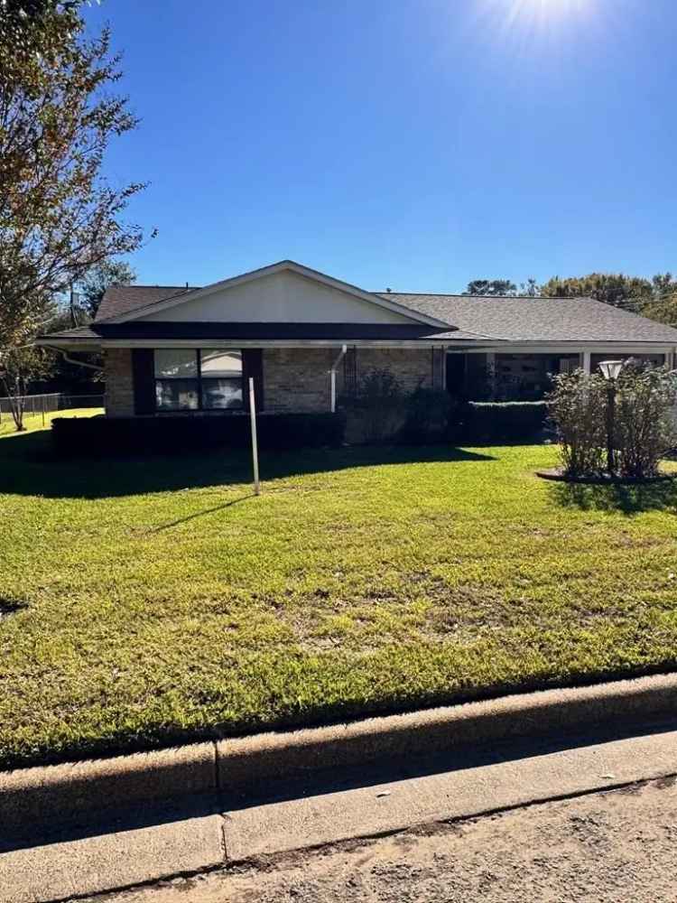 Single-family house For Sale in Texas