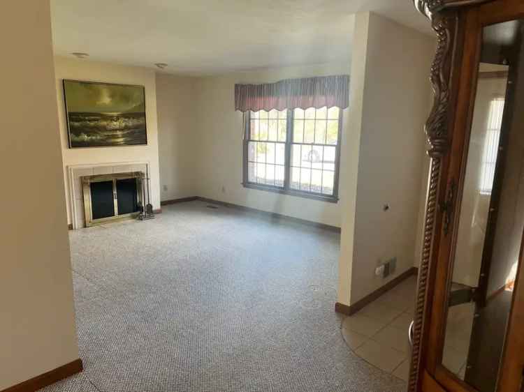 Home for Rent in Avon: Tranquil Living