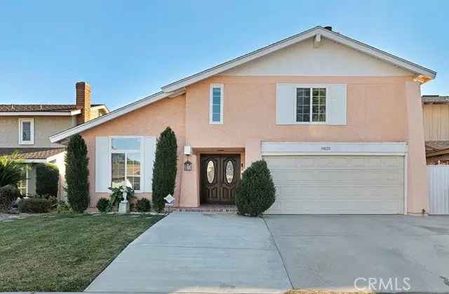 Single-family house For Sale in 19820, Ingomar Street, Los Angeles, California