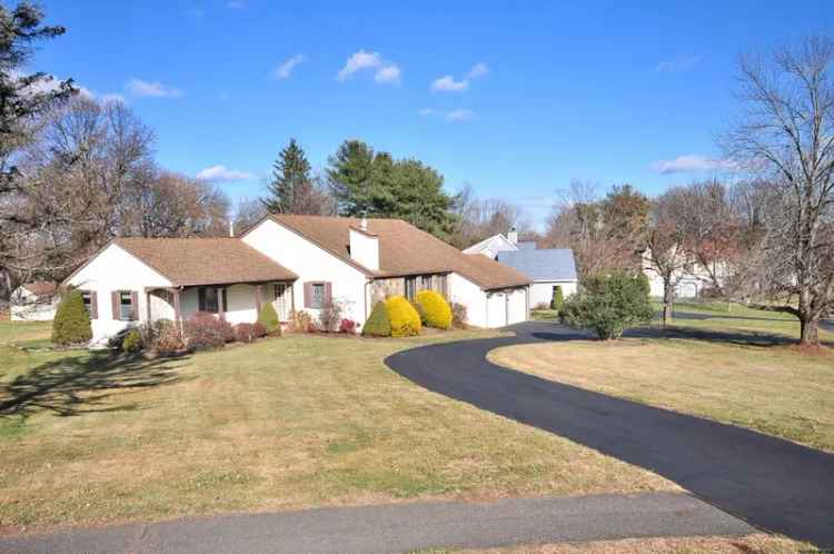 Single-family house For Sale in 56, Kendrick Lane, Windsor, Connecticut