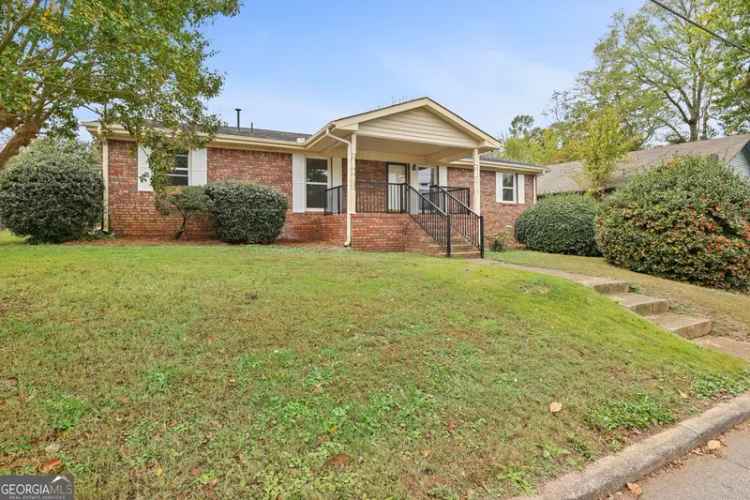 Single-family house For Sale in 75, Pinson Street, Newnan, Georgia