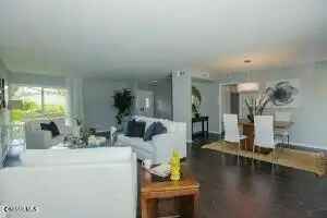 Single-family house For Sale in 5500, Blanco Avenue, Los Angeles, California