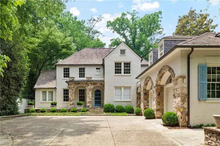 Single-family house For Sale in 2522, Habersham Road Northwest, Atlanta, Georgia