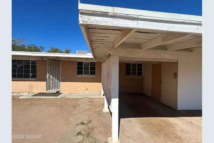 Single-family house For Sale in Tucson, Arizona