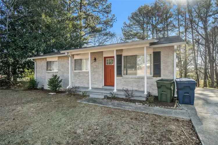 Single-family house For Sale in 2040, Forrest Park Road Southeast, Atlanta, Georgia